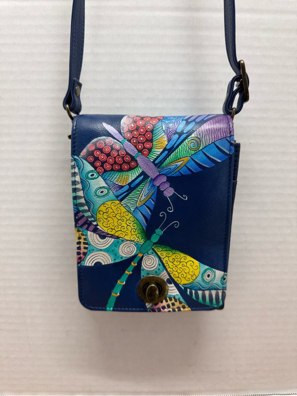 Anuschka Hand Painted Leather Convertible Crossbody Wallet